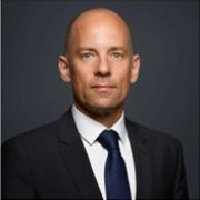 Dr. Nils Bronhofer